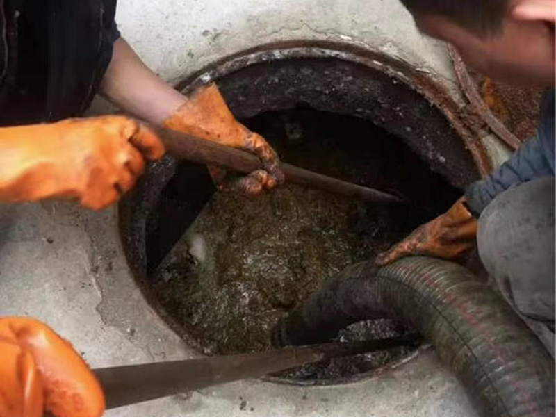 温州清理化粪池时如何避免沼气的危害?